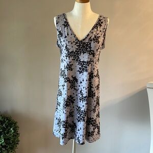 LOLE sleeveless active stretch dress A-line / empire waist blk grey floral sz M